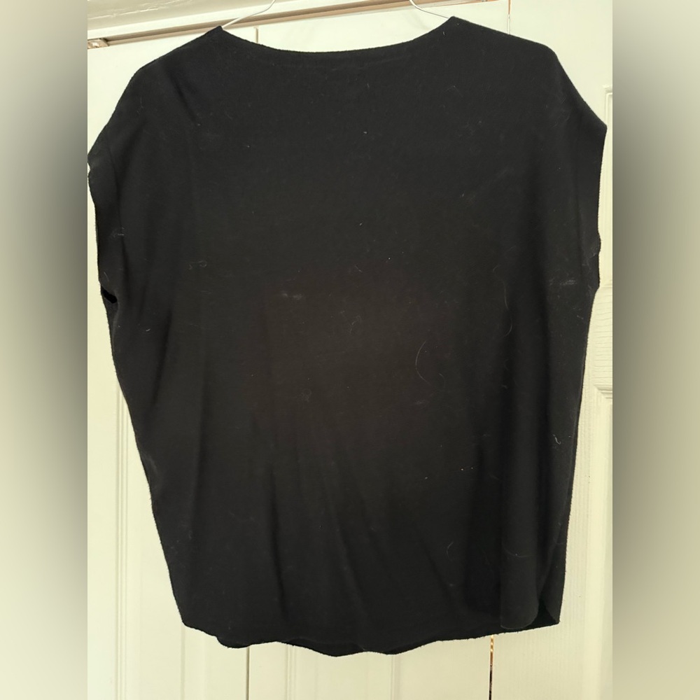 Beautiful women’s aaeda sweater- - great condition - Picture 2 of 5